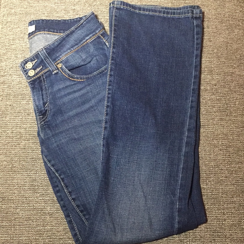 Women’s Levis Bootcut Jeans 529